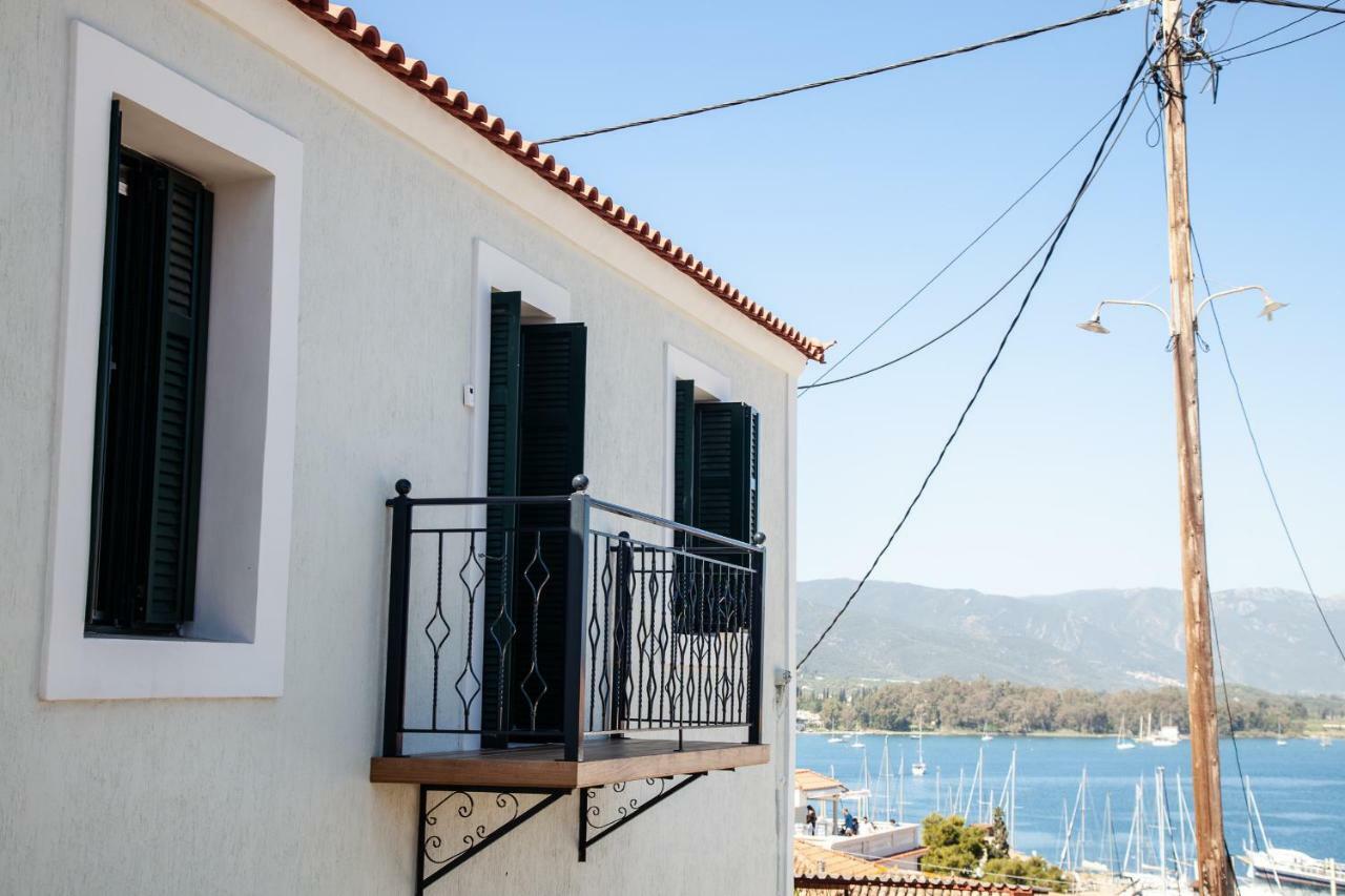 Villa @ Poros Poros Town Luaran gambar